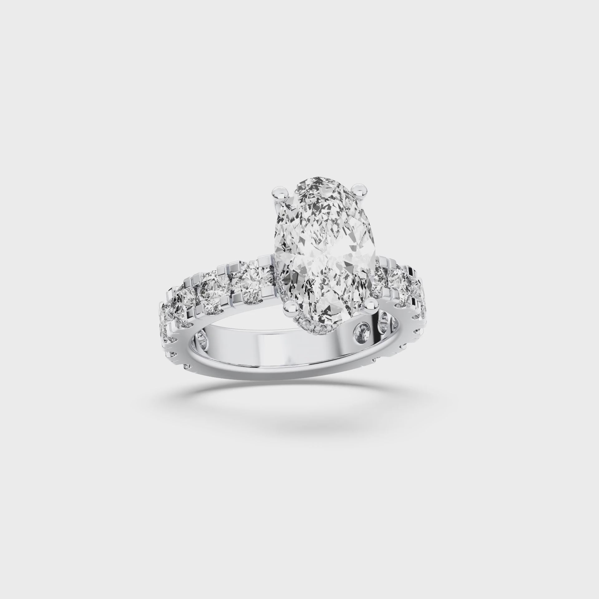OVAL PAVE RING