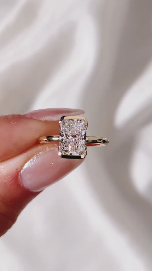 RADIANT HALF BEZEL RING