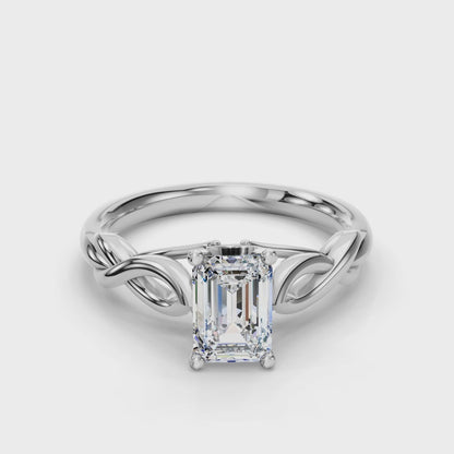 EMERALD KNOT SOLITAIRE