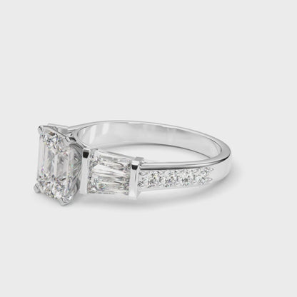 EMERALAD BAGUETTE CHANNEL RING