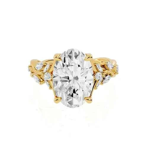OVAL RING WITH MARQUISE SIDE STONES